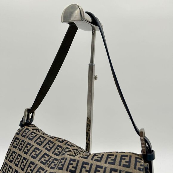 Authentic FENDI Mamma Zucca Bucket Baguette Navy Tan Flap Bag Purse Tote FF - Picture 3 of 13